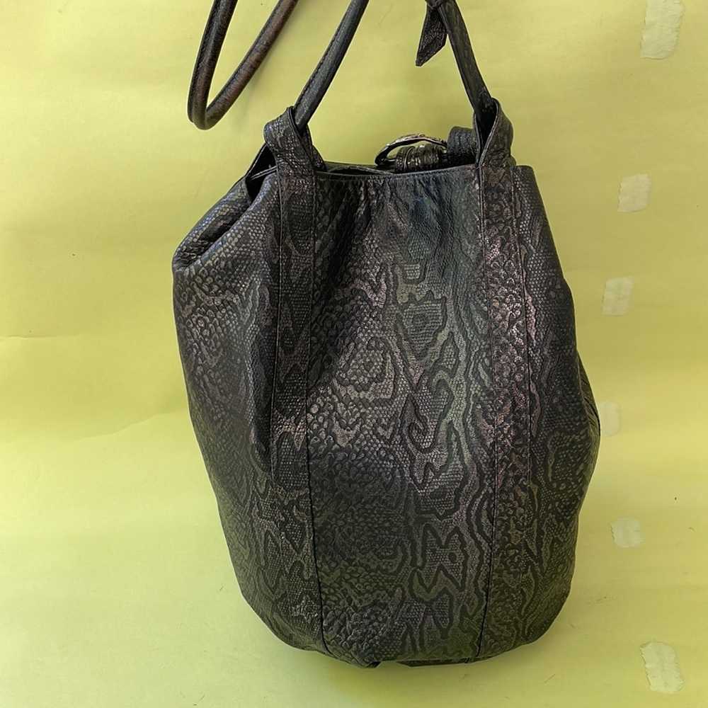 Vintage black metallic Jacobson leather bucket bag - Picture 13 of 16